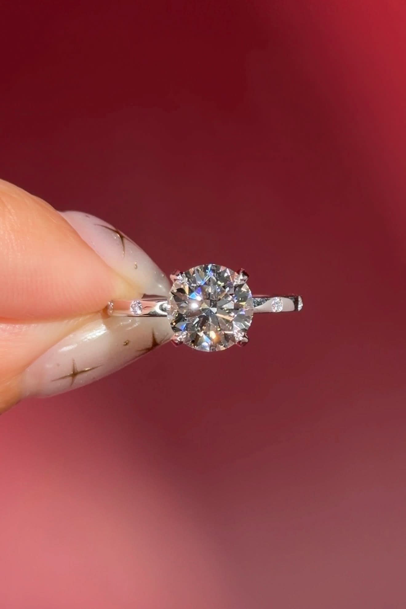 2.01ct E-VS1 Round Lab Diamond Kayla Inlay
