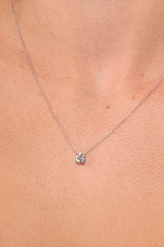 0.50ct D-VVS1 Core Round Solitaire Necklace