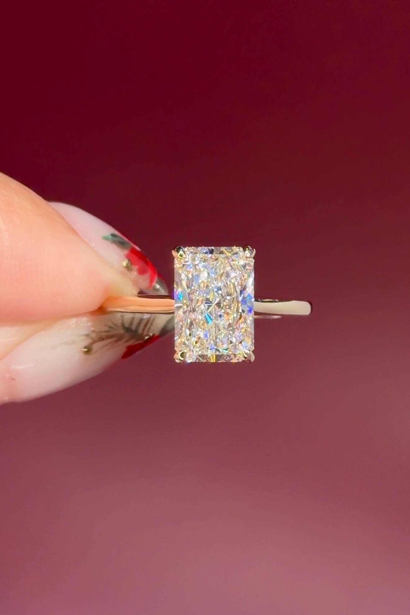 2.51ct E-VVS2 Radiant Lab Diamond Alice
