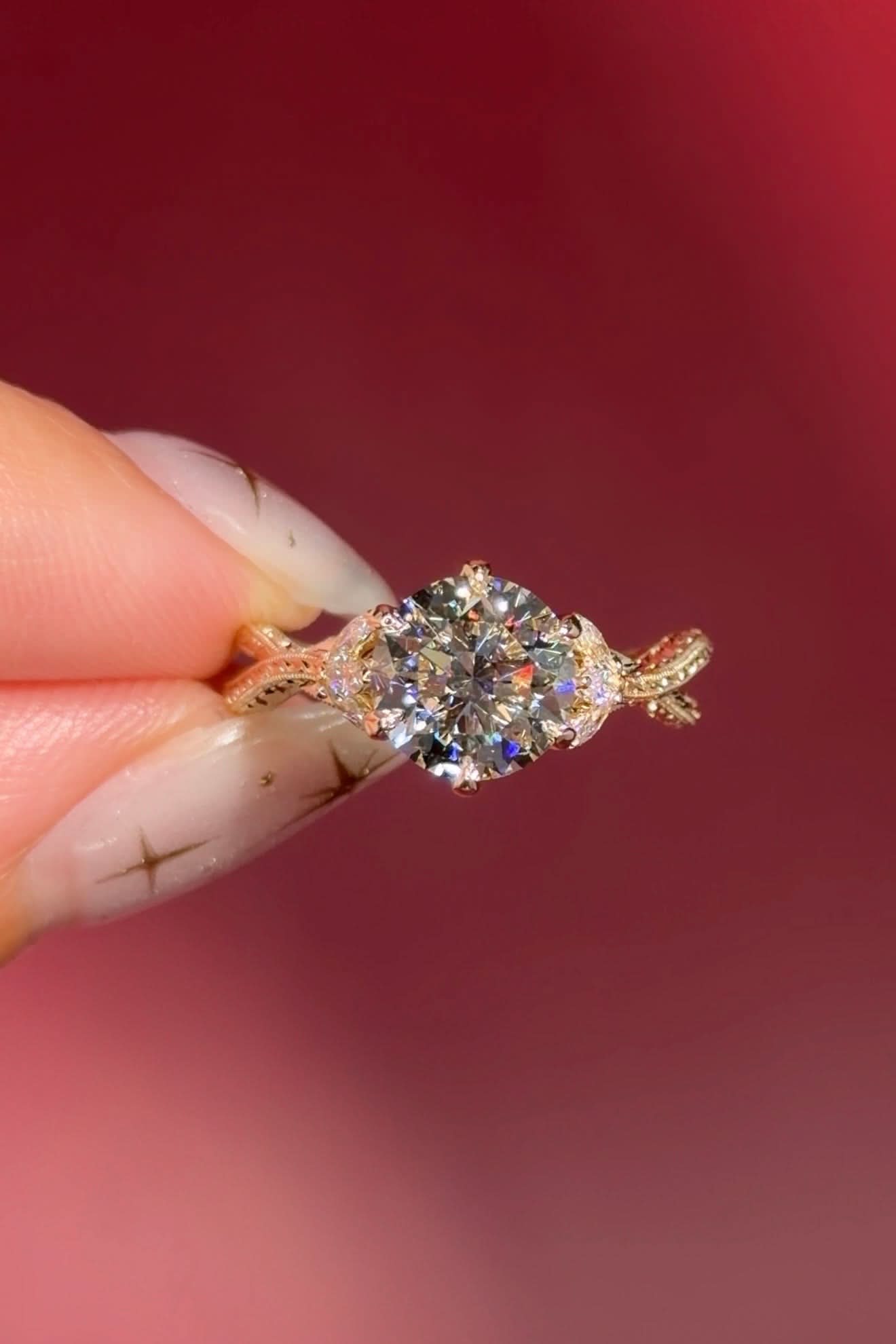 2.02ct F-VVS2 Round Lab Diamond Ivy