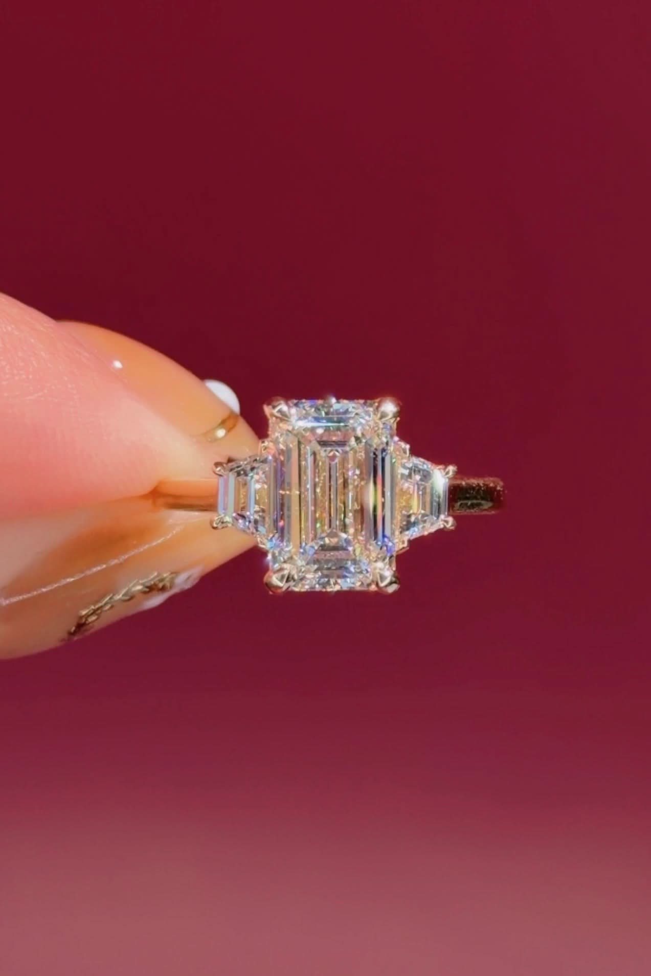 2.74ct D-VVS2 Emerald Lab Diamond Lucia