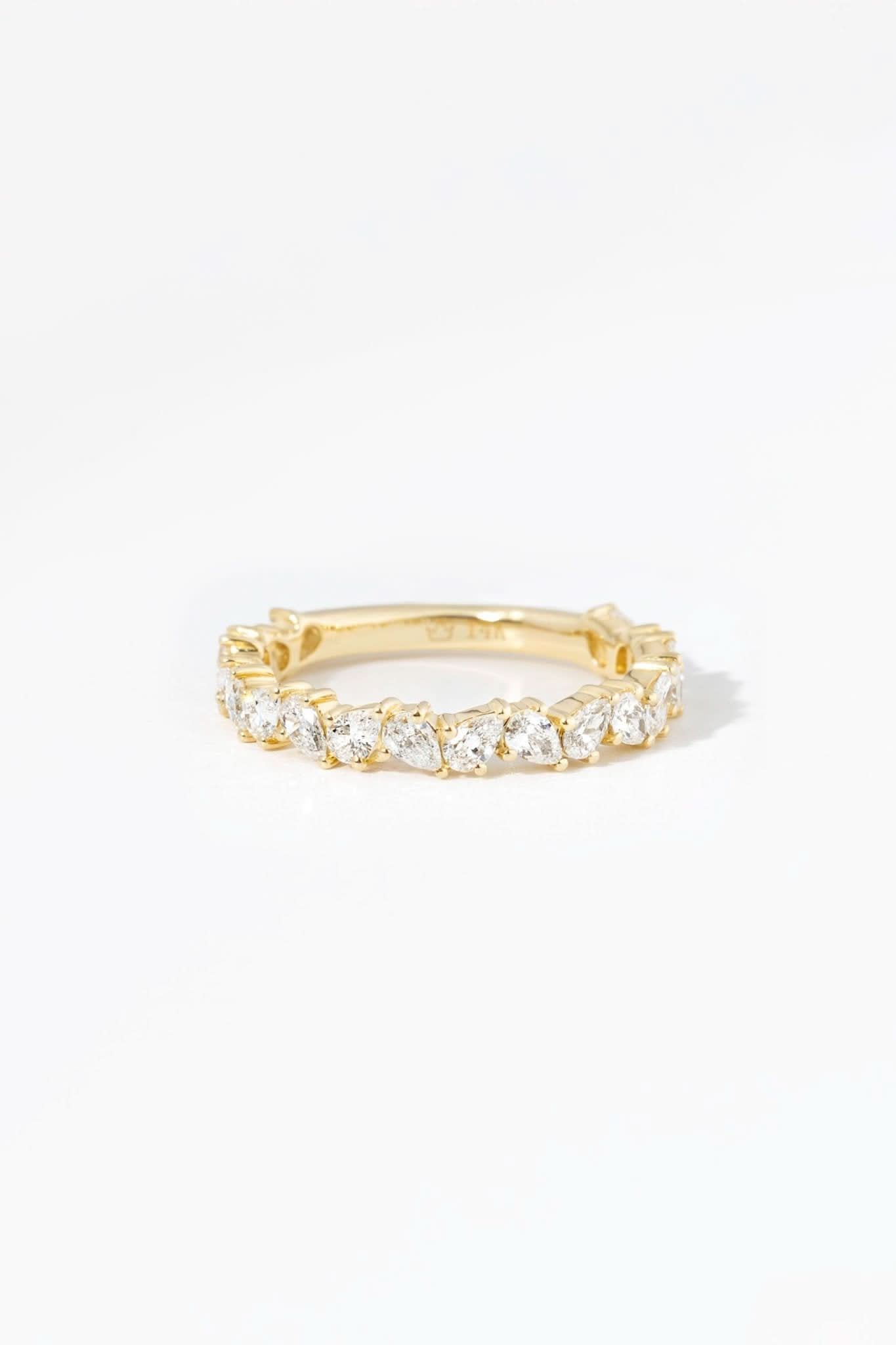 3.6mm Offset Pear Lab Diamond Ring