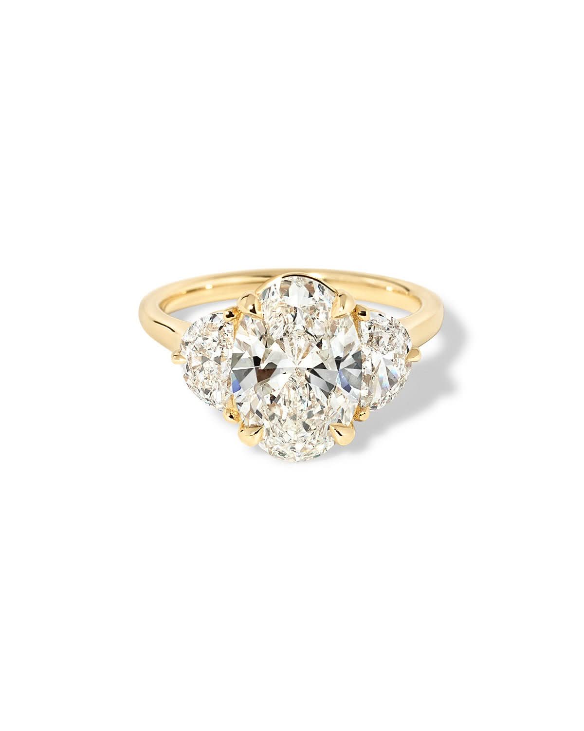 Lucia Oval