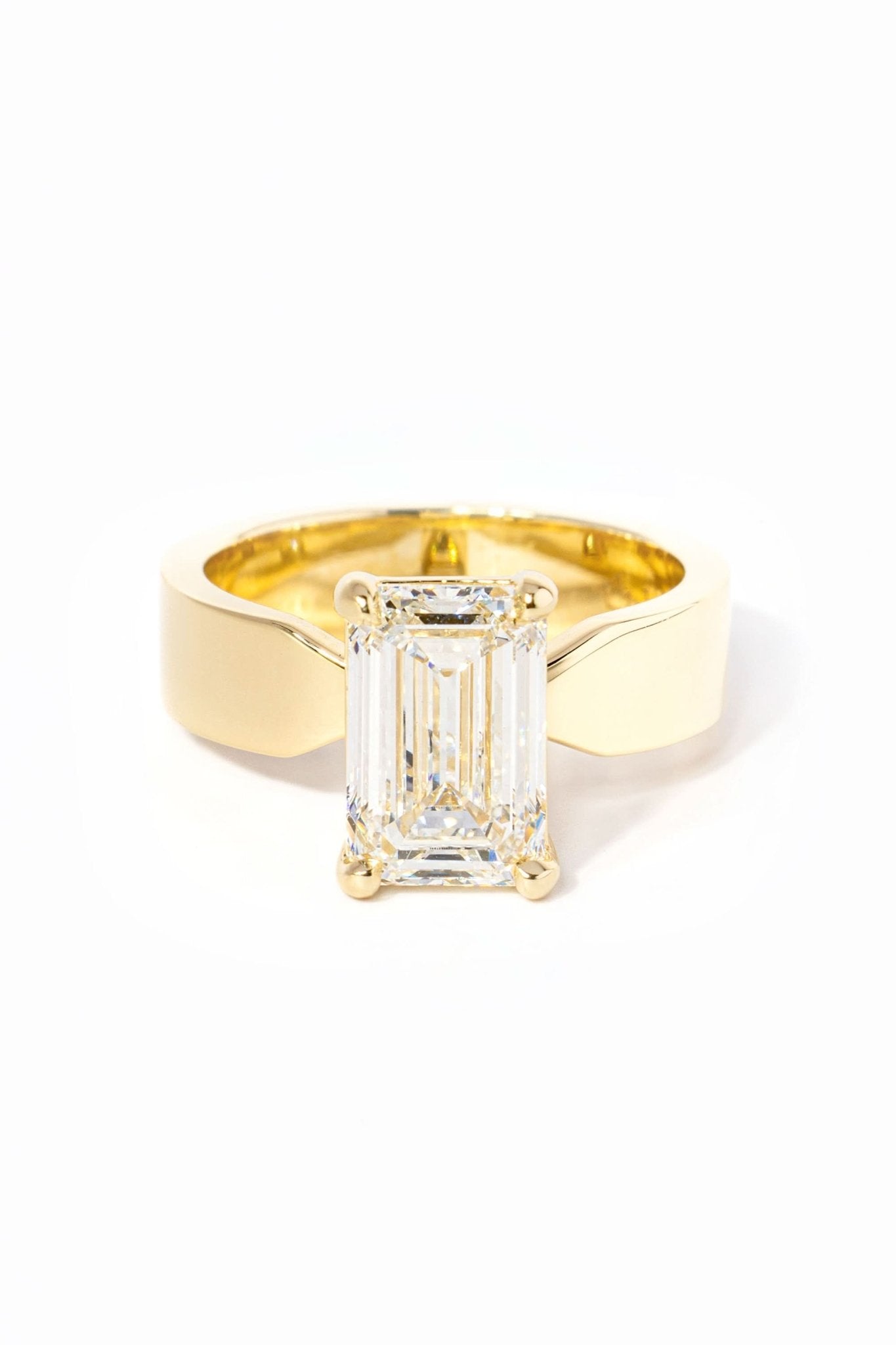 Bryn Emerald Ring